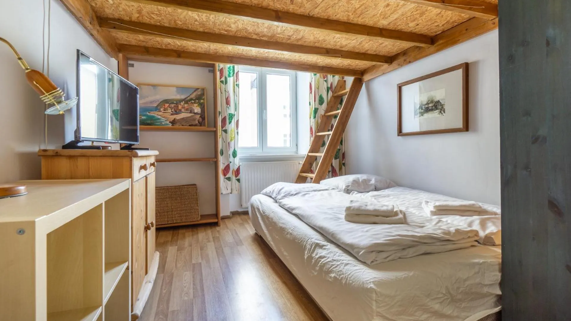 Apartment 5 Stops Away From City-Centre Vídeň