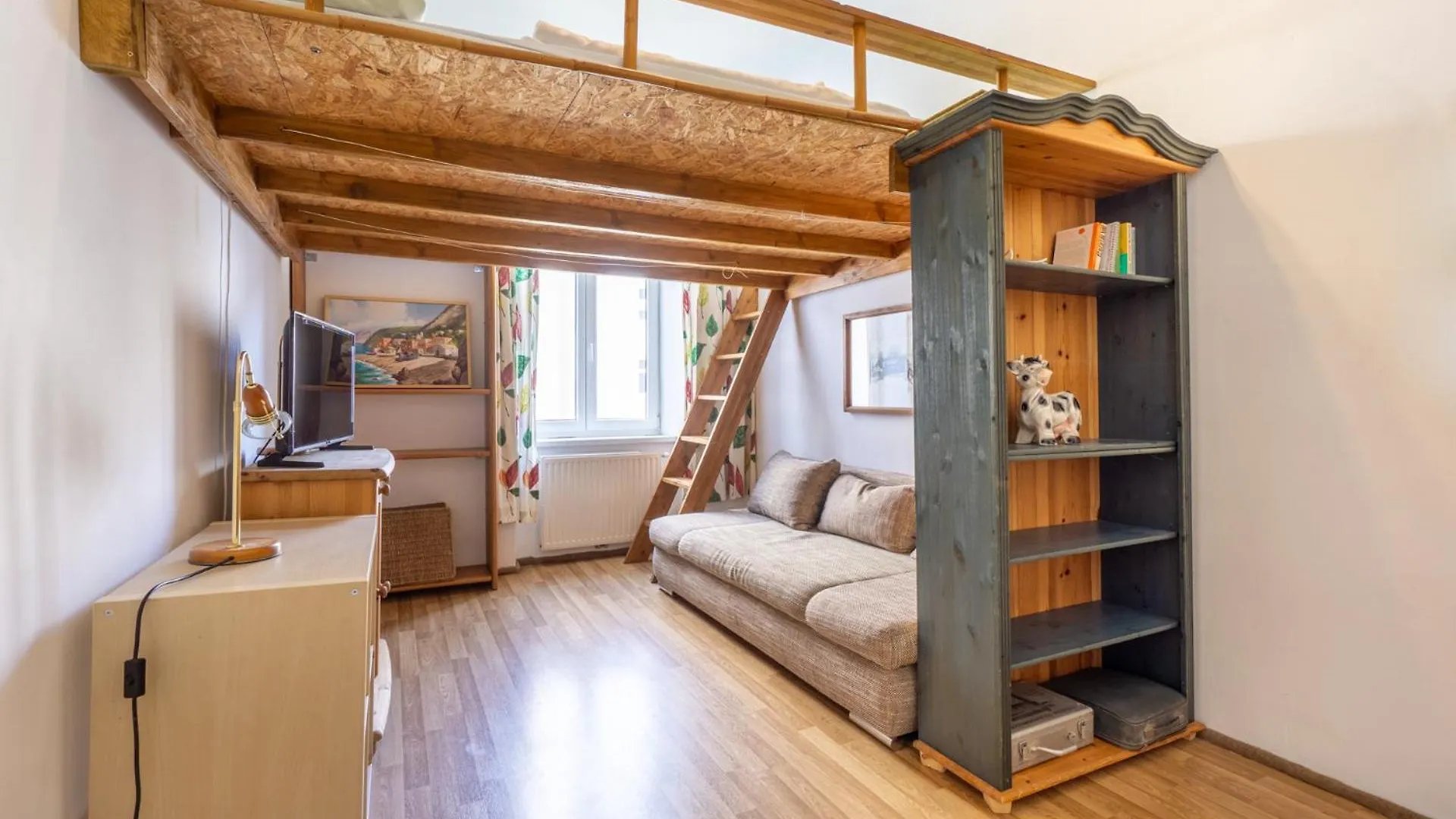 וינה Apartment 5 Stops Away From City-Centre